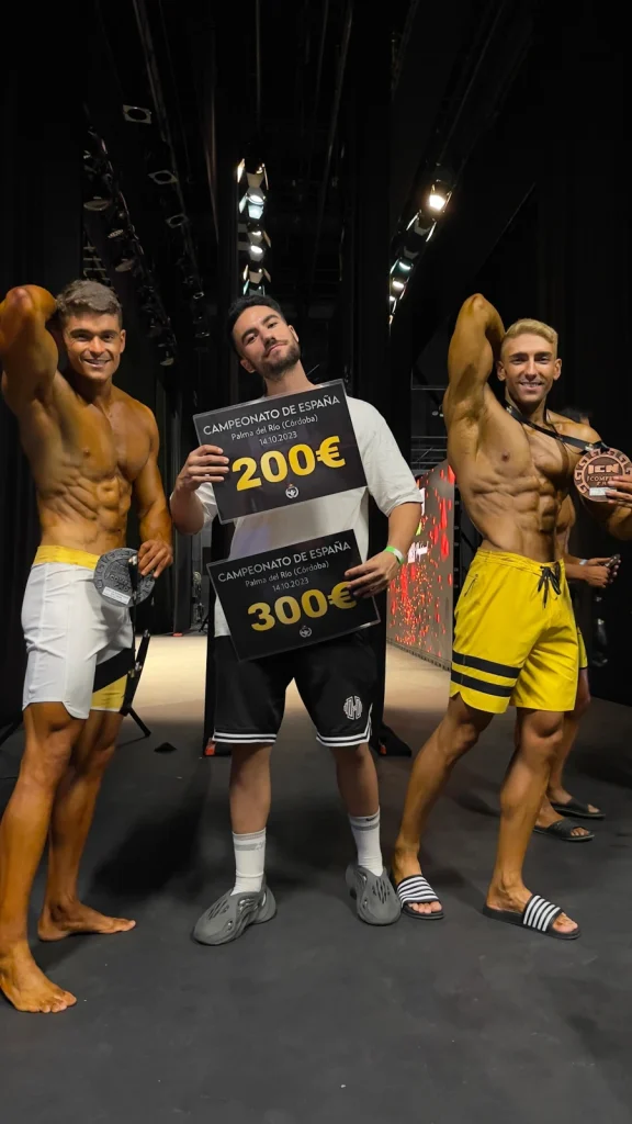 De izquierda derecha 
José Parra @goriparraspro, Yago Sánchez @heracles_fit y Jesús Fernández
 @jesus.fhpro

