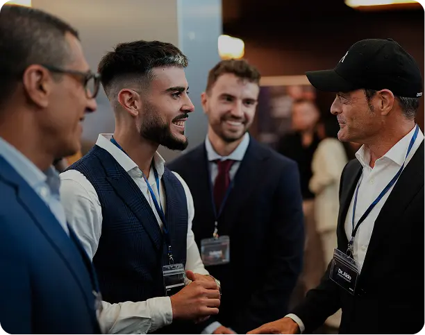 Rober, Luismis y Aldo ceremonia de entrega títulos